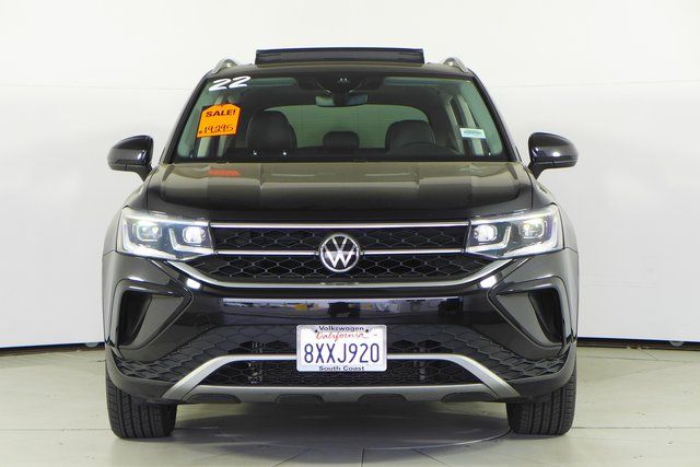 2022 Volkswagen Taos 1.5T SEL 3