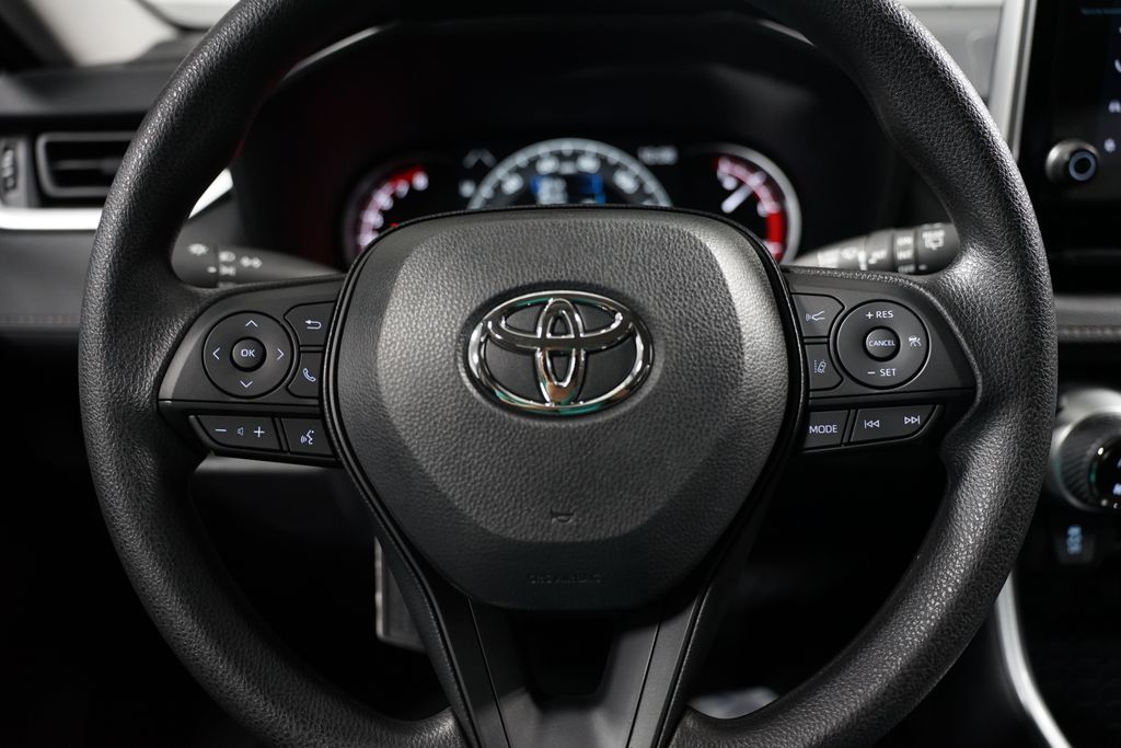 Thumbnail: 2025 Toyota RAV4 - 12