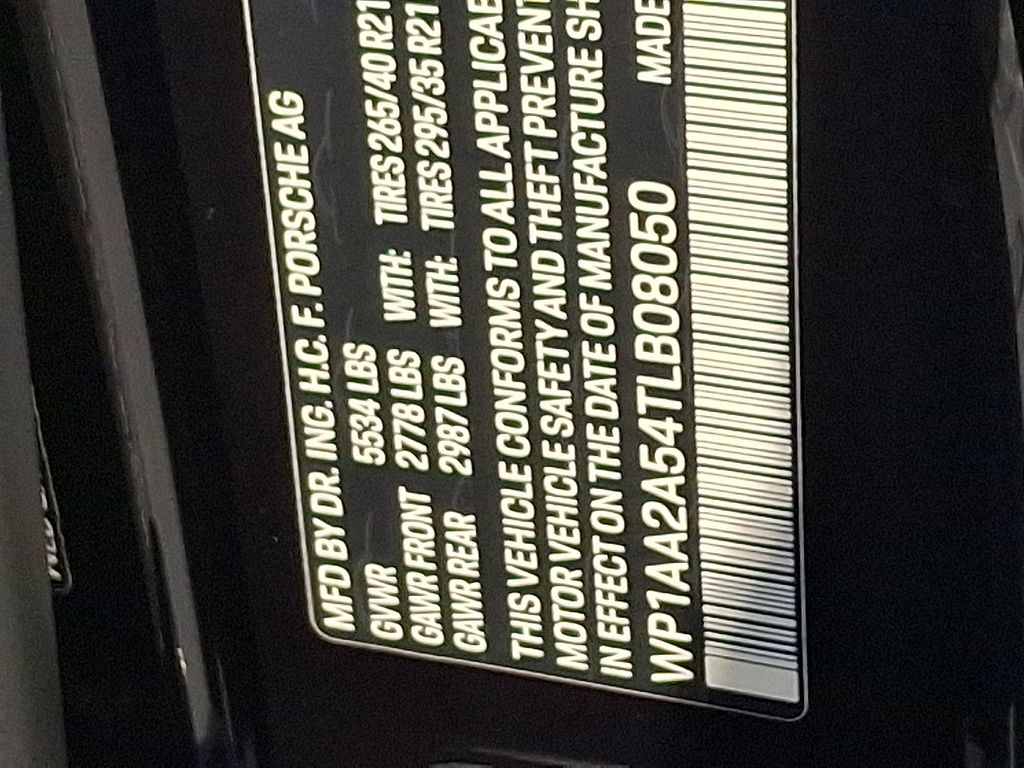 Thumbnail: 2026 Porsche Macan - 26