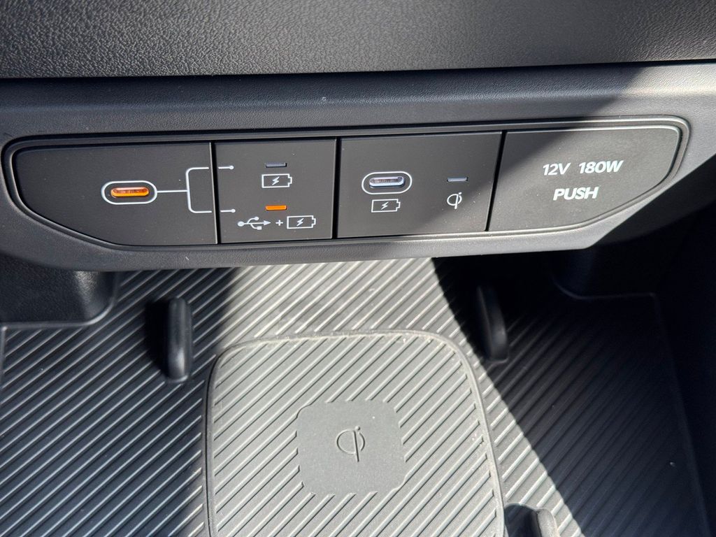 New 2026 Kia K4 Hatchback Hatchback