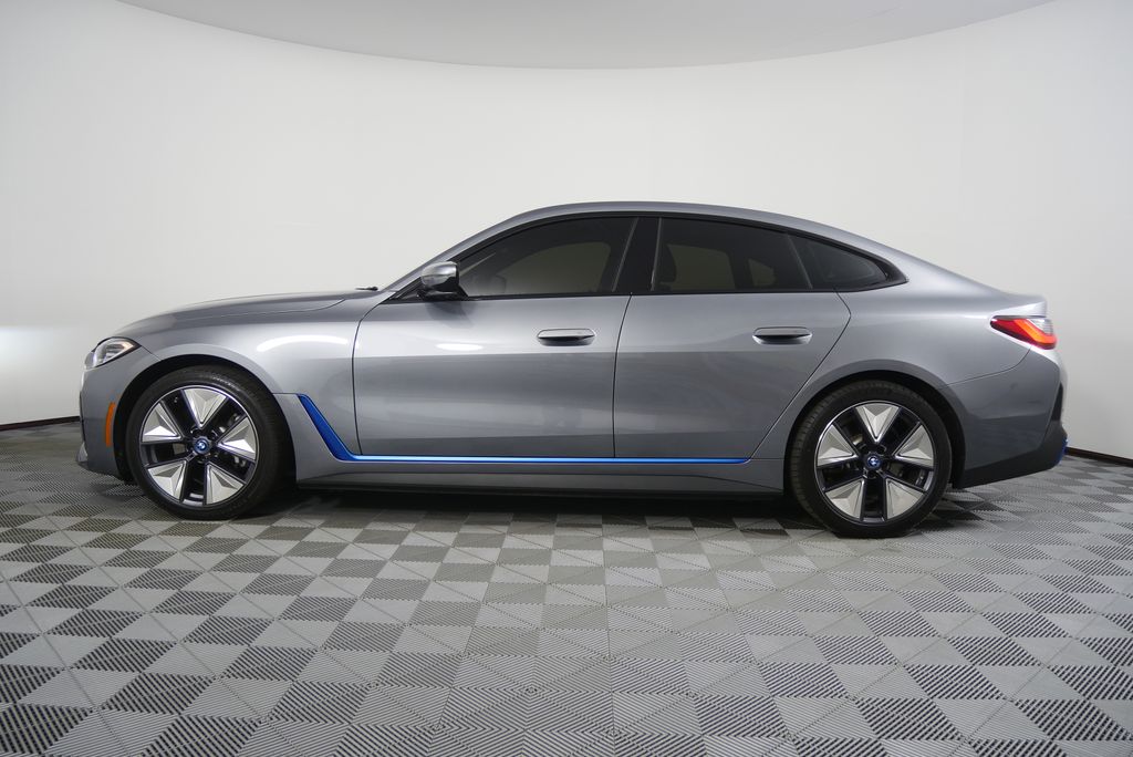 Thumbnail: 2023 BMW i4 - 6