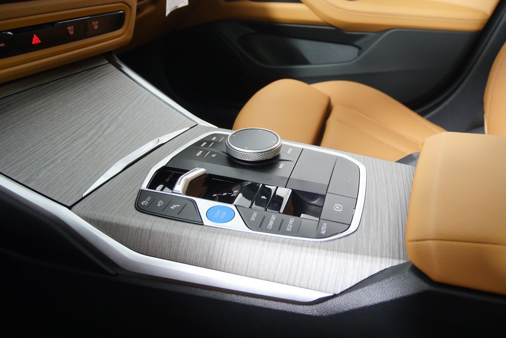Thumbnail: 2025 BMW i4 - 28