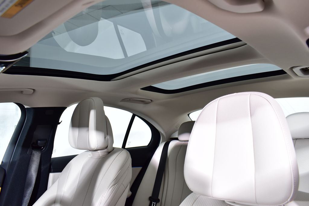 Thumbnail: 2026 Mercedes-Benz E-Class - 15