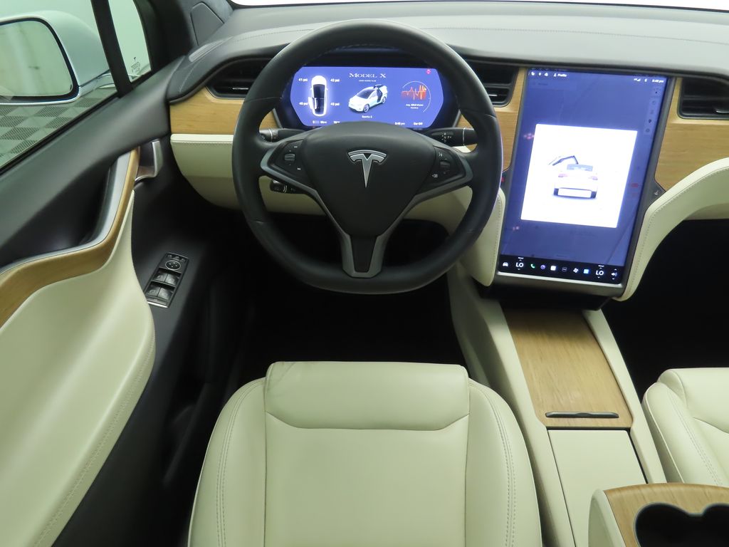 Thumbnail: 2020 Tesla Model X - 10