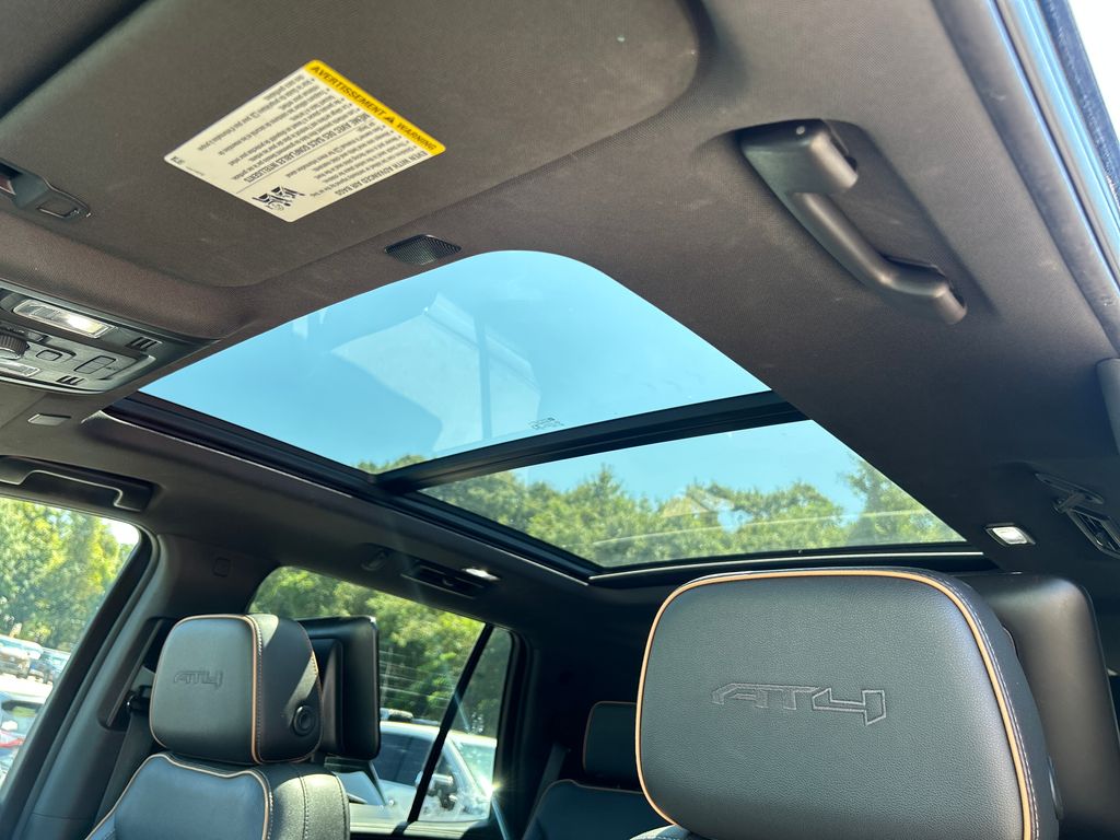 Used 2022 Black GMC AT4 image 15