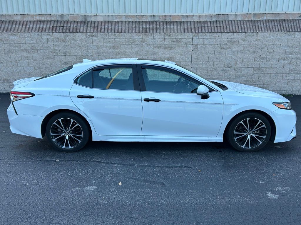 Thumbnail: 2020 Toyota Camry - 6