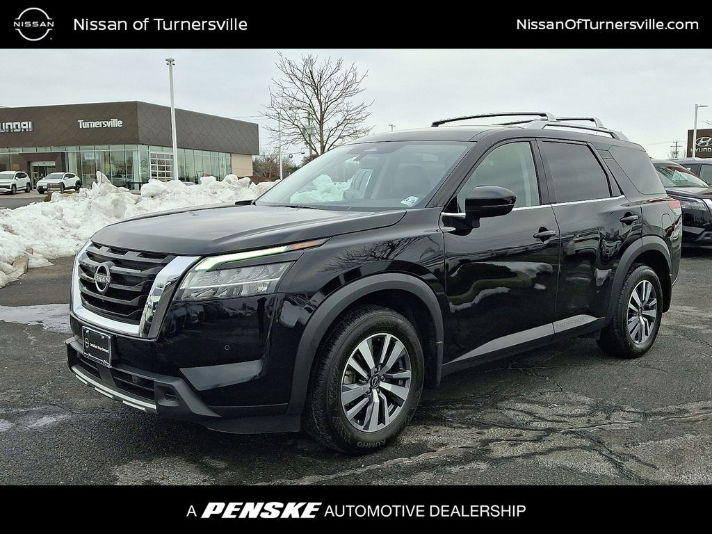 Thumbnail: 2024 Nissan Pathfinder - 1