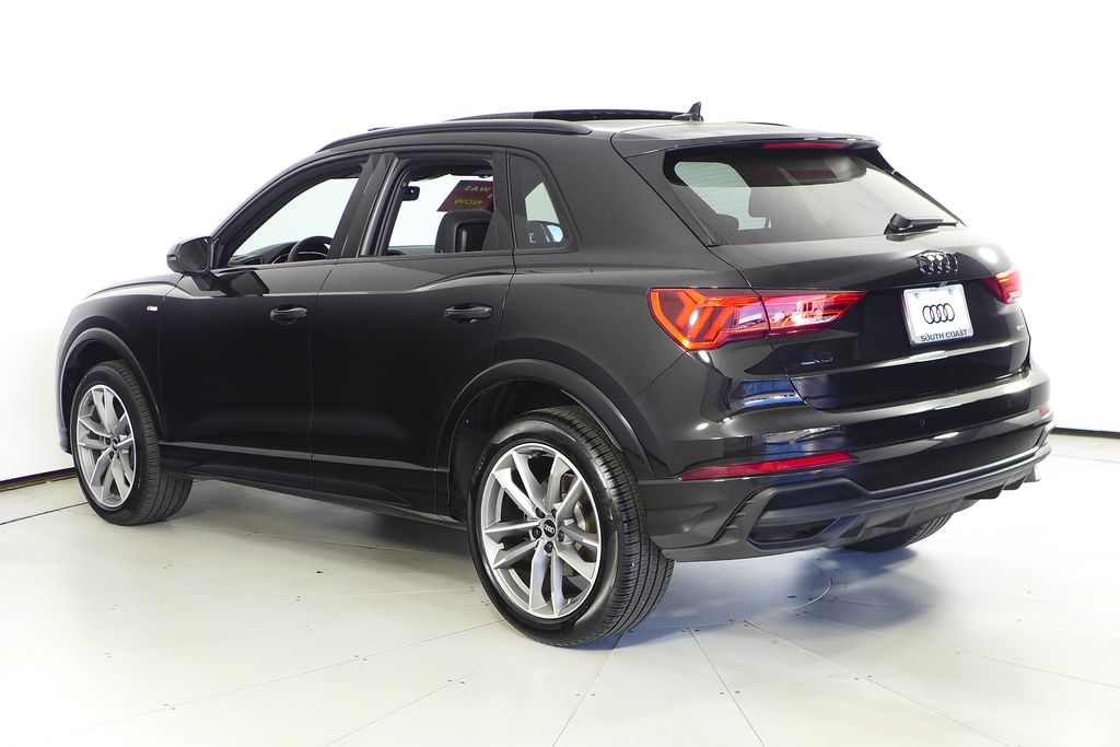Thumbnail: 2025 Audi Q3 - 9