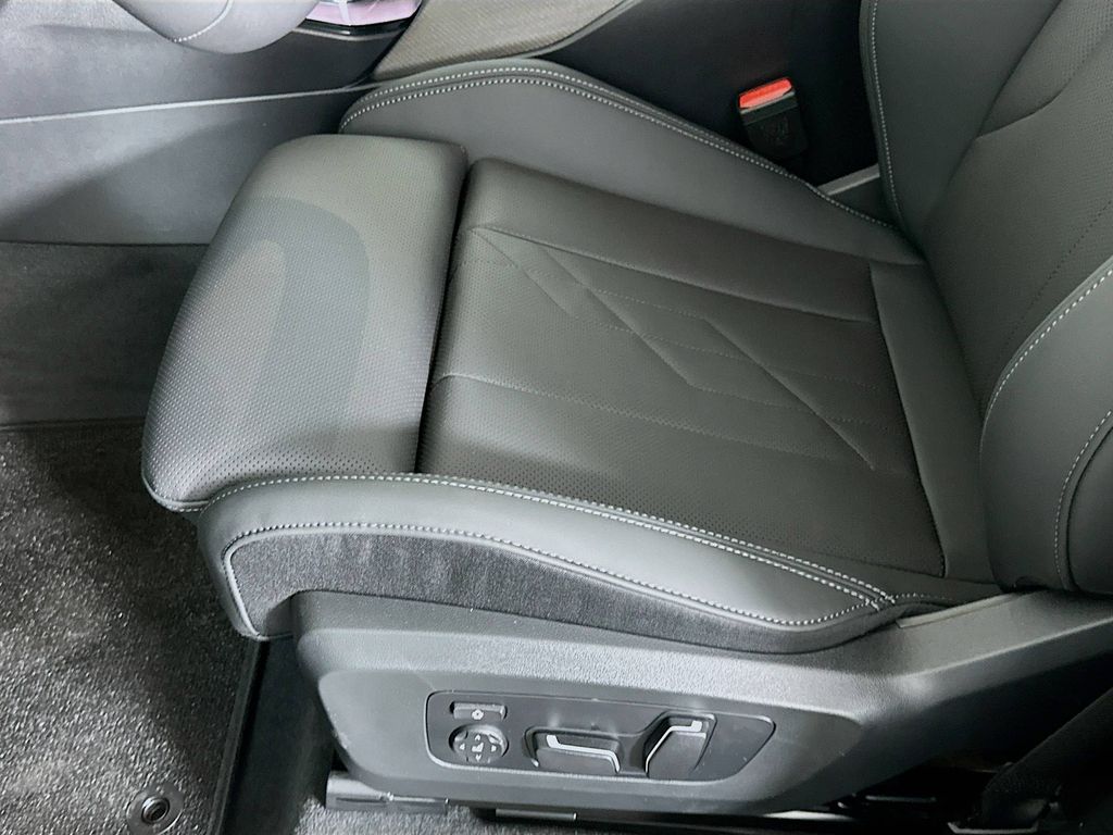 Thumbnail: 2026 BMW X3 - 21