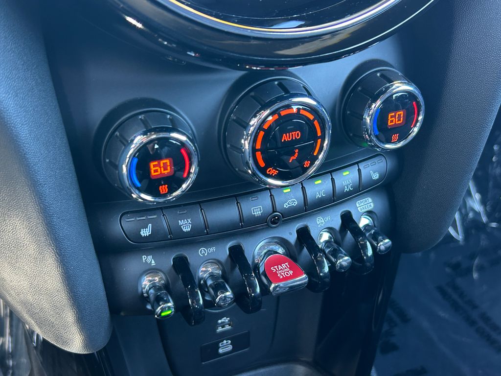 Thumbnail: 2023 MINI Cooper - 26