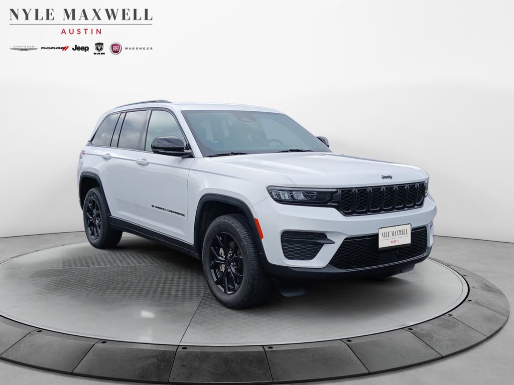 Used Car 2024 Jeep Grand Cherokee  Altitude For Sale Under $30,000 In Austin, Texas