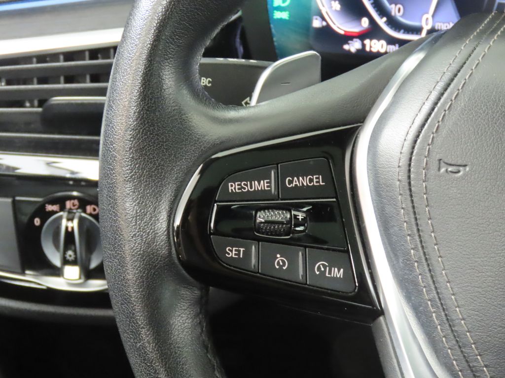 Thumbnail: 2022 BMW 5 Series - 16