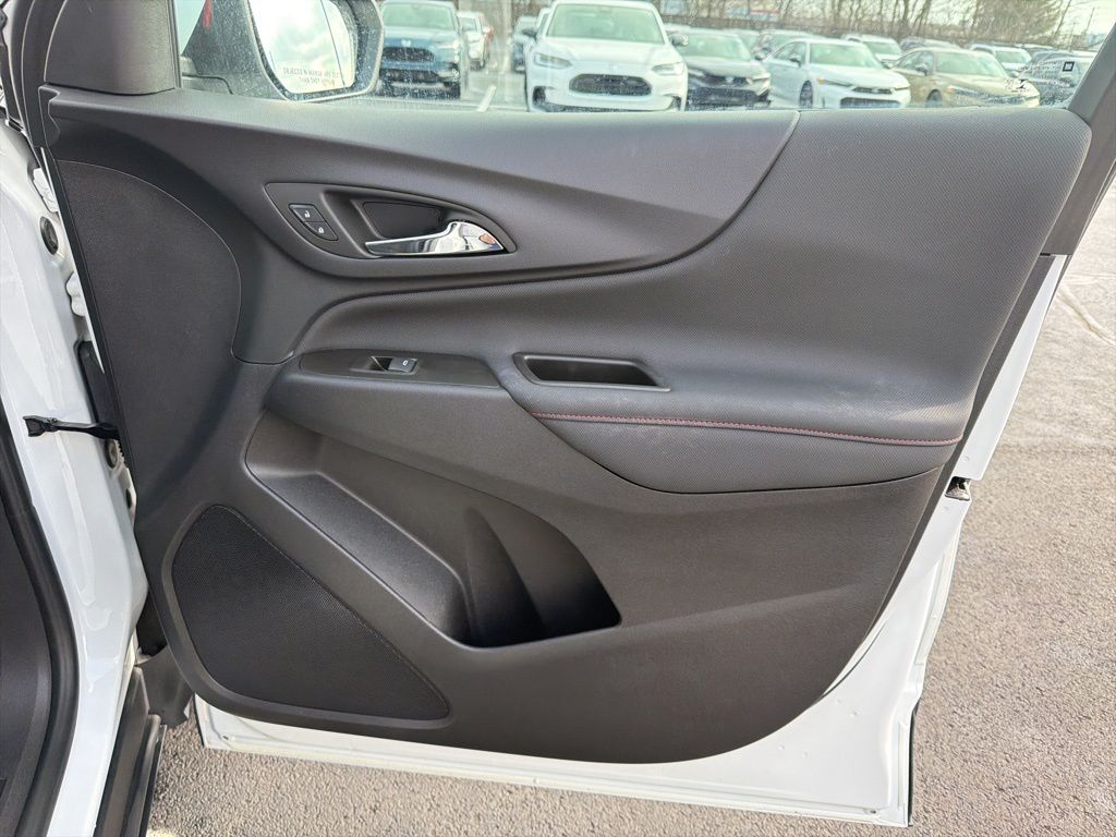 Thumbnail: 2023 Chevrolet Equinox - 27