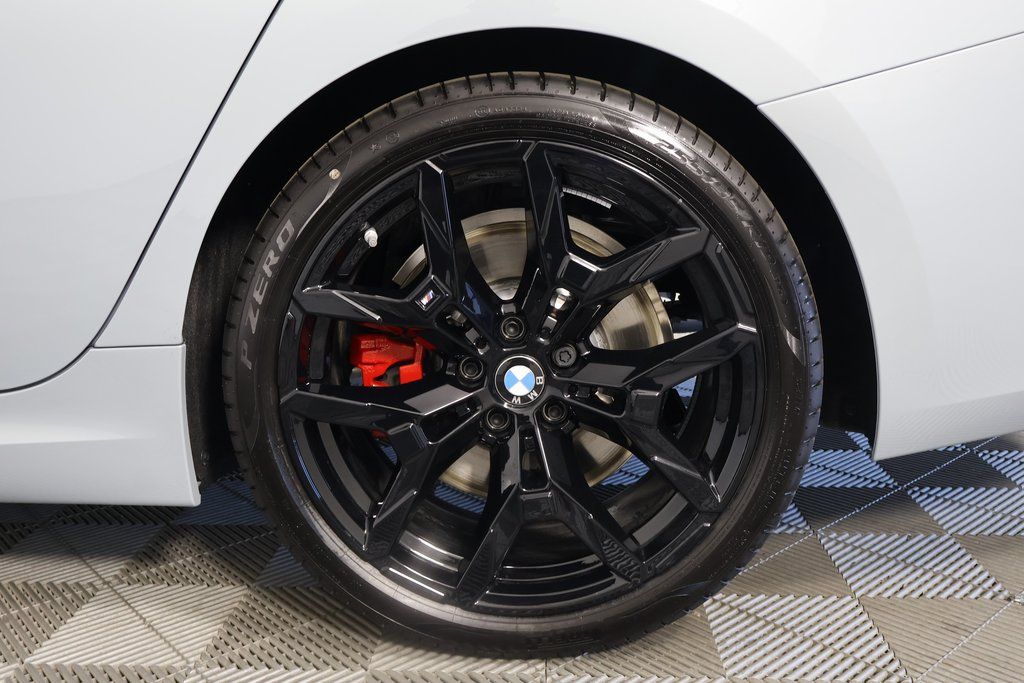 Thumbnail: 2026 BMW 3 Series - 10