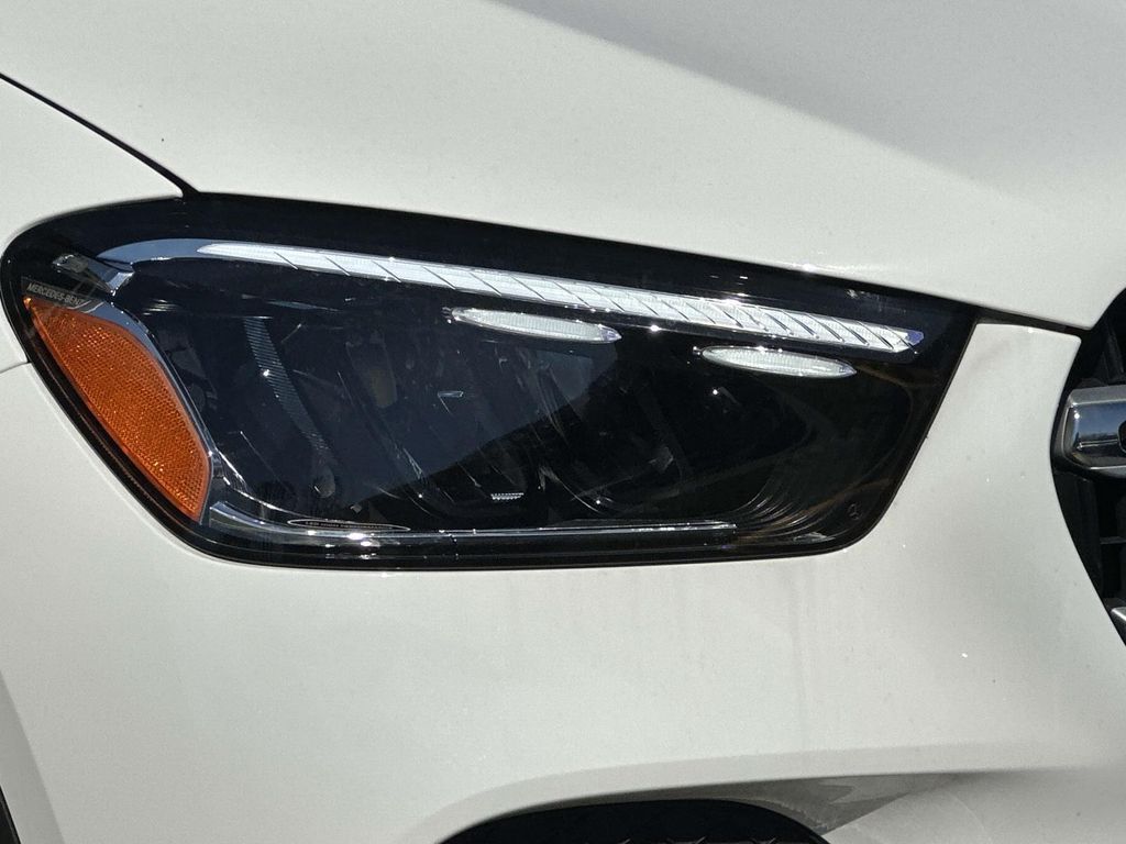 Thumbnail: 2025 Mercedes-Benz GLE - 5