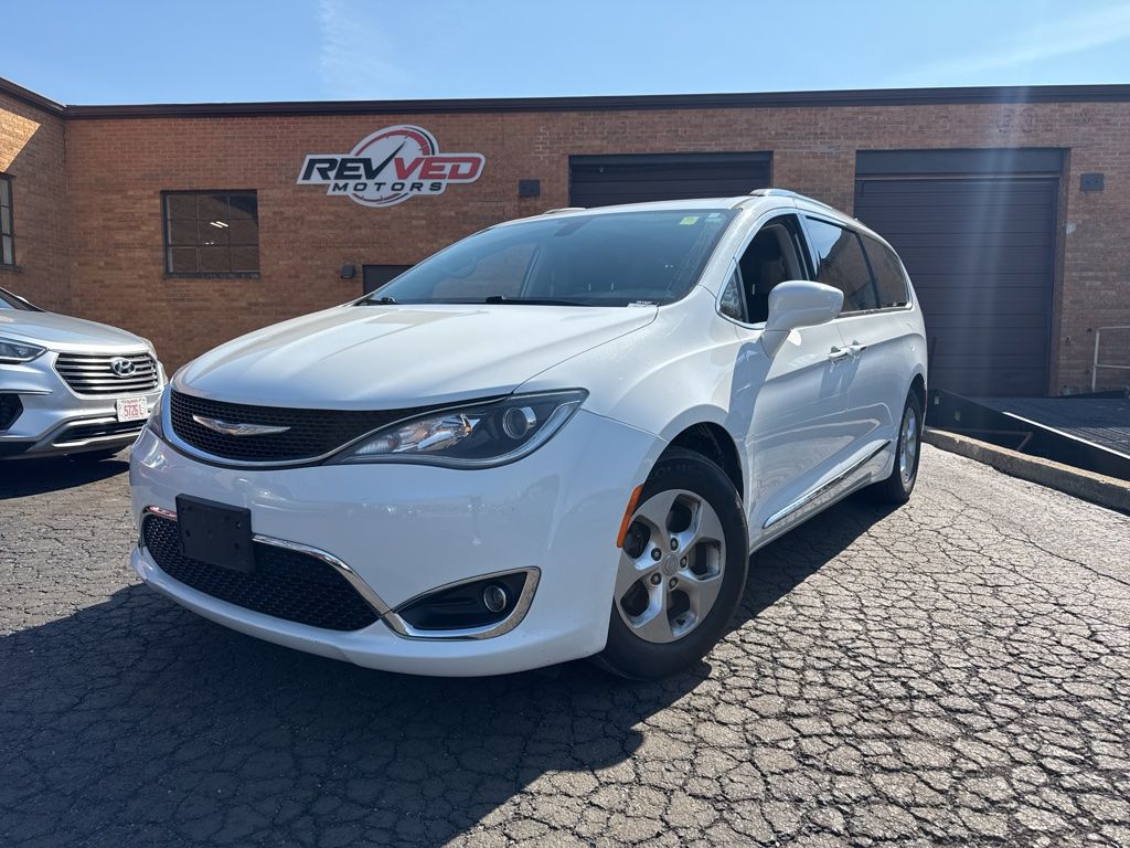 2017 Chrysler Pacifica Touring L Plus FWD