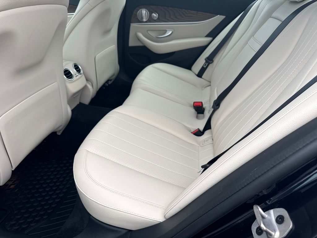 Thumbnail: 2023 Mercedes-Benz E-Class - 19