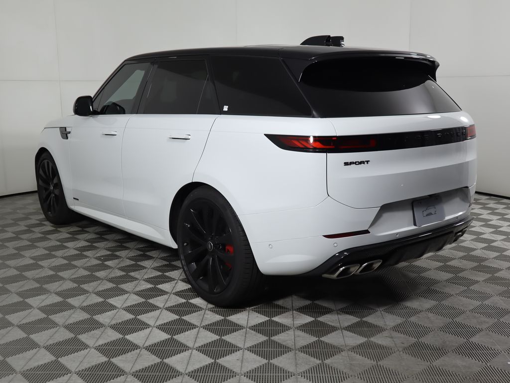 Thumbnail: 2025 Land Rover Range Rover Sport - 7