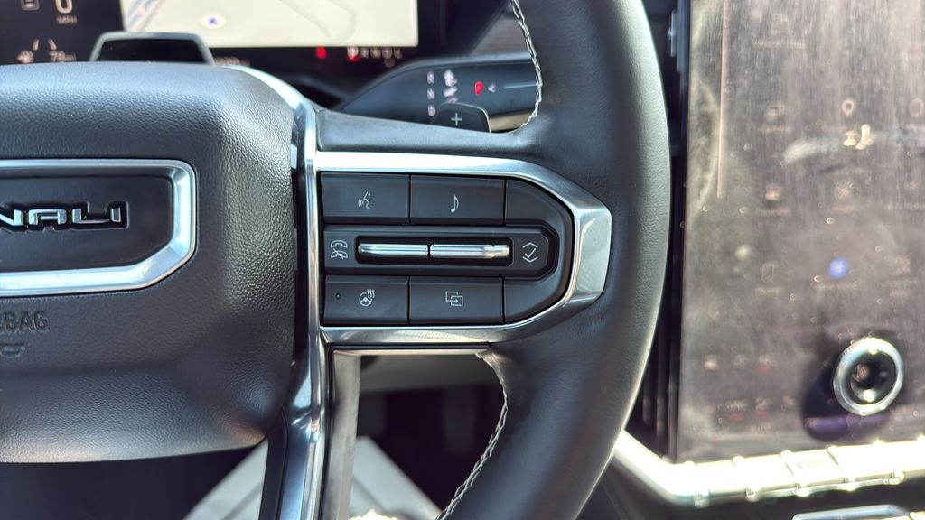 2025 GMC Acadia