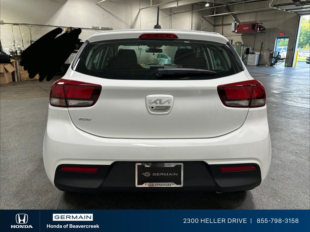 Used 2023 White Kia S image 7