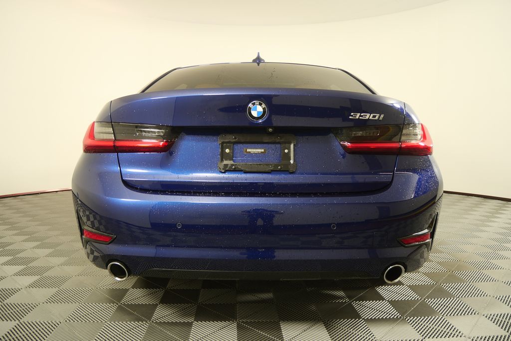 Thumbnail: 2019 BMW 3 Series - 4