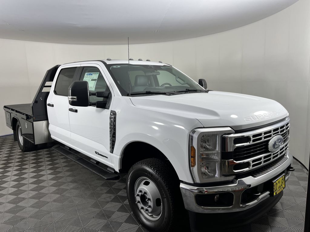 2025 Ford F-350 Crew Cab DRW 4WD Harbor Flatbed Truck for sale #9F0381 - photo 4