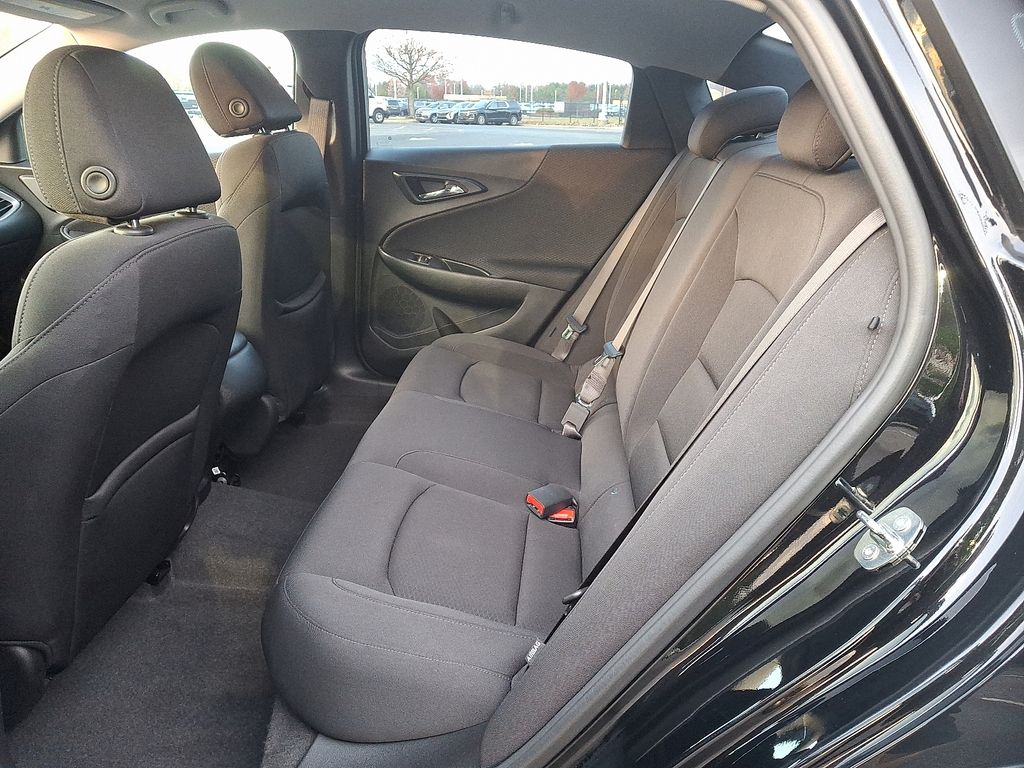 Thumbnail: 2020 Chevrolet Malibu - 8