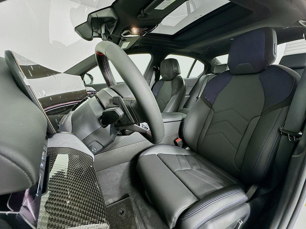 Thumbnail: 2024 BMW i5 - 16
