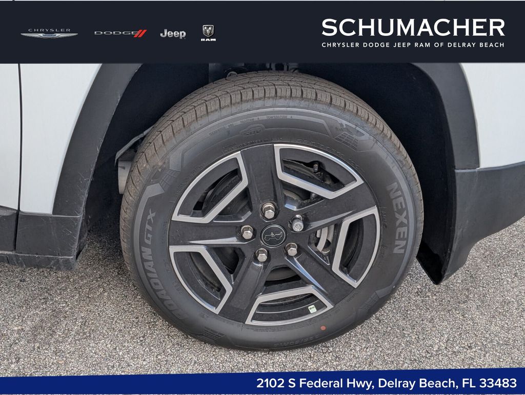 new 2026 Jeep Cherokee car, priced at $37,210