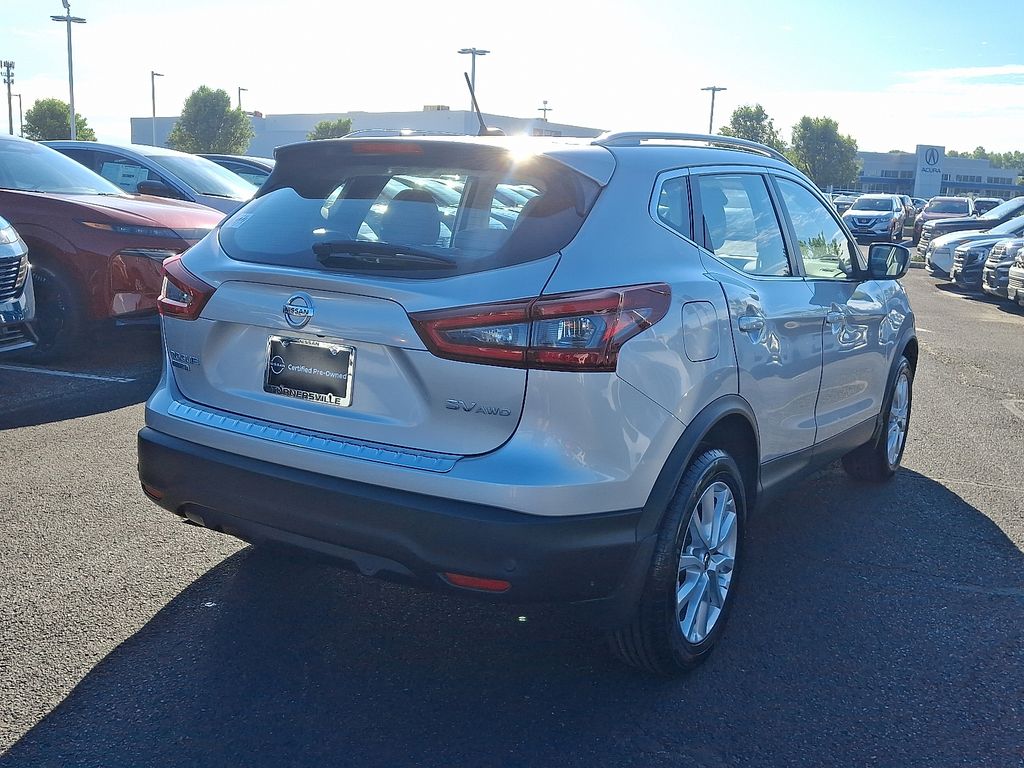 2022 Nissan Rogue Sport SV 6