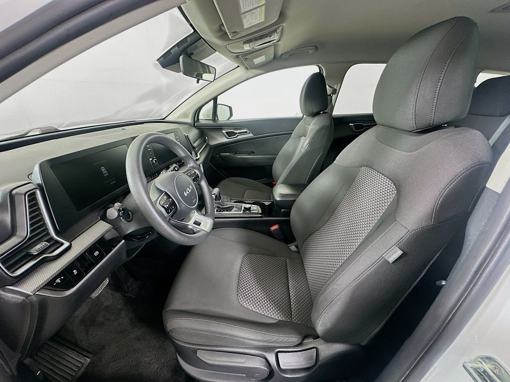Thumbnail: 2023 Kia Sportage - 20