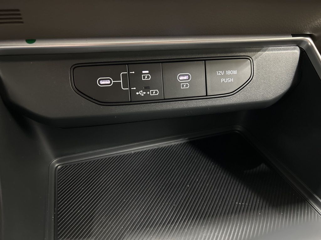 new 2026 Kia Carnival car, priced at $39,765