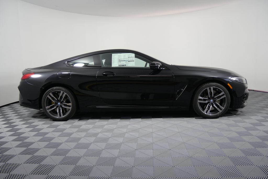 2025 BMW 8 Series M850i xDrive 3