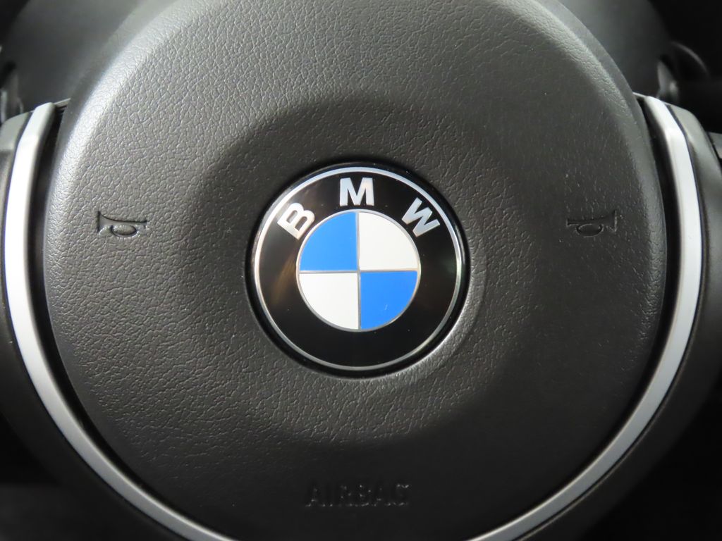 Thumbnail: 2017 BMW M2 - 16
