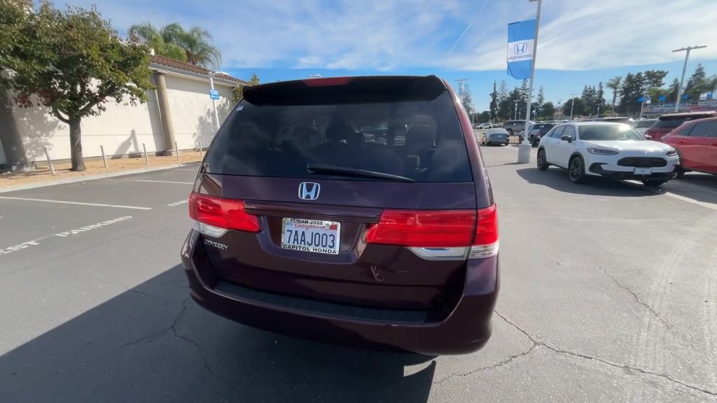 Thumbnail: 2010 Honda Odyssey - 8