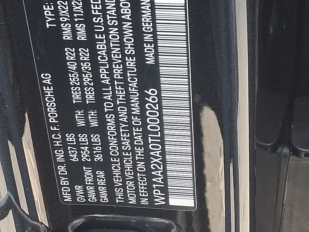 Thumbnail: 2026 Porsche Macan - 25