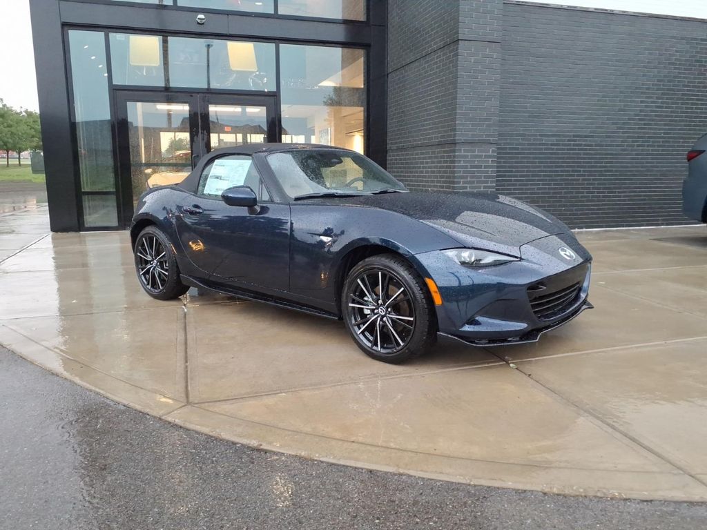 Deep Crystal Blue Mica 2026 Mazda MX-5 Miata Convertible Rear-Wheel Drive 6-Speed Automatic