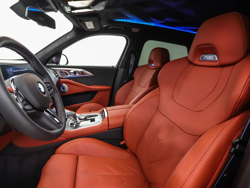 Thumbnail: 2026 BMW XM - 11