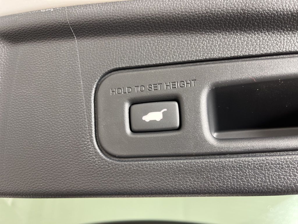 2026 Acura MDX Base 12