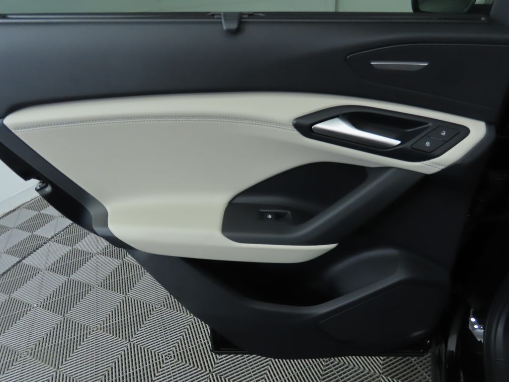 2025 Audi Q6 e-tron Premium 28