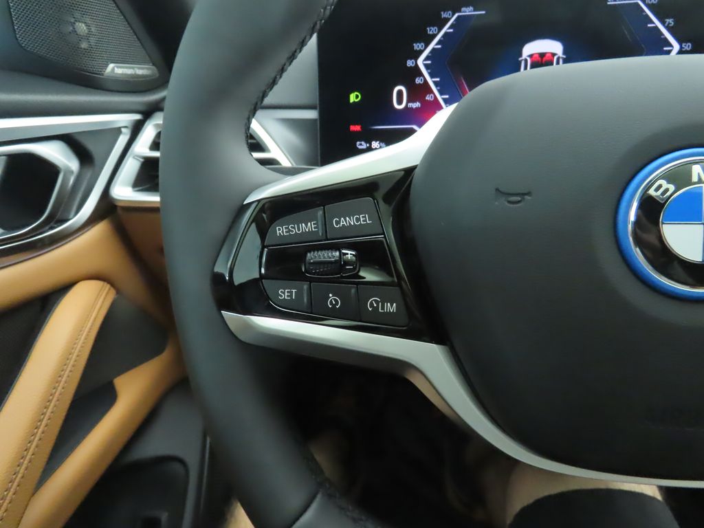 Thumbnail: 2025 BMW i4 - 11