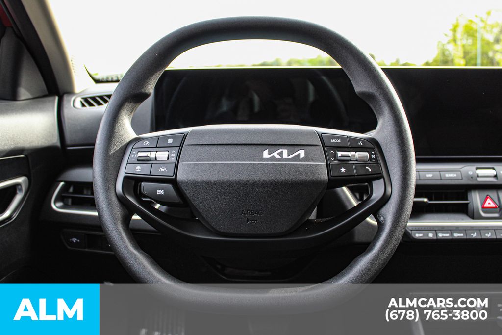 Used 2025 Red Kia LXS image 24