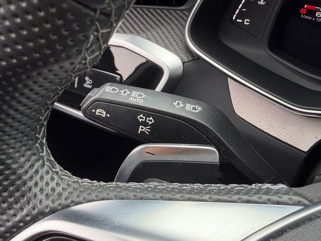 Thumbnail: 2022 Audi S6 - 32
