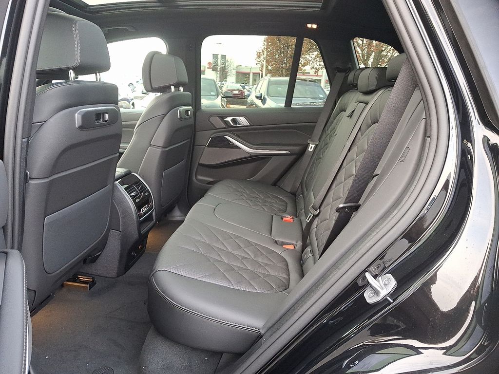 Thumbnail: 2026 BMW X5 - 5