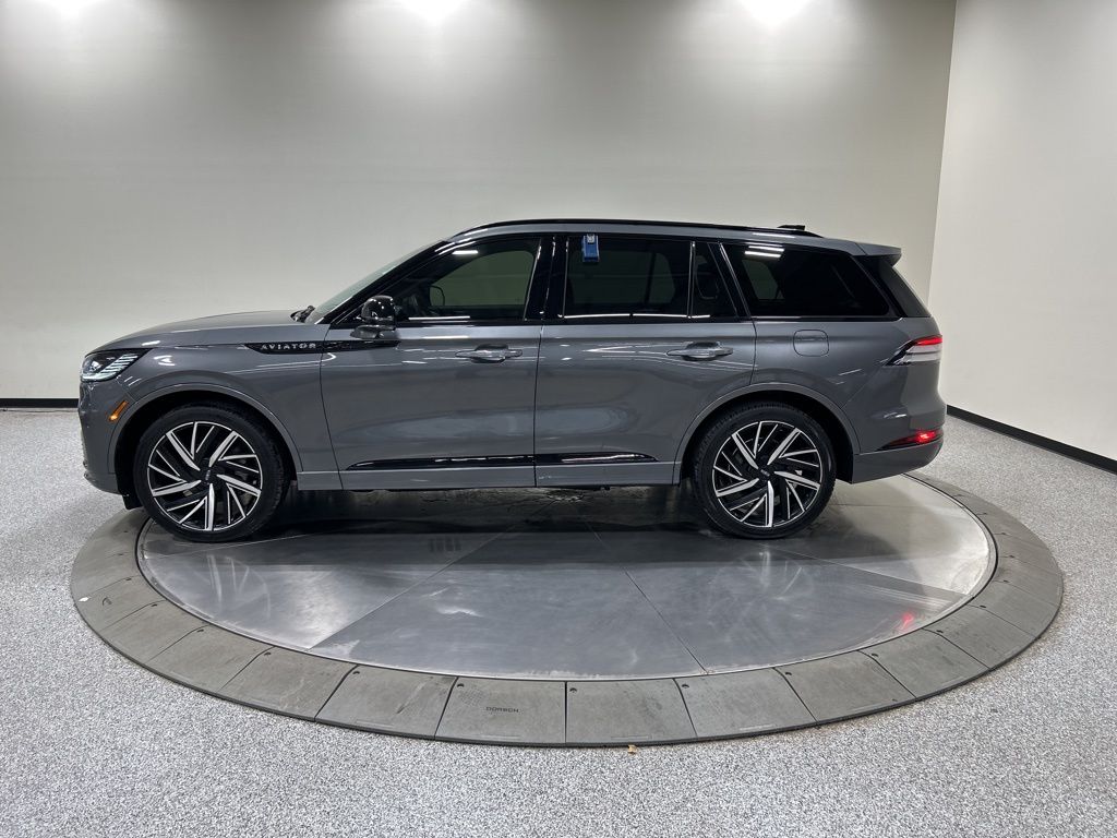 used 2025 Lincoln Aviator car, priced at $74,940