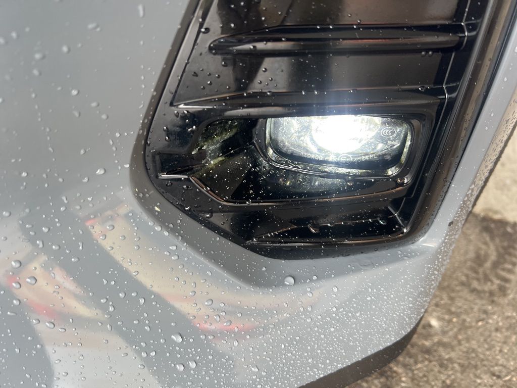 2024 Nissan Kicks SR photo