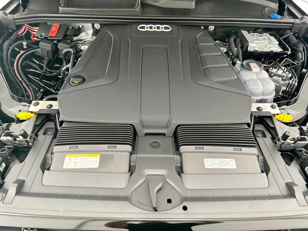 Thumbnail: 2026 Audi Q7 - 28