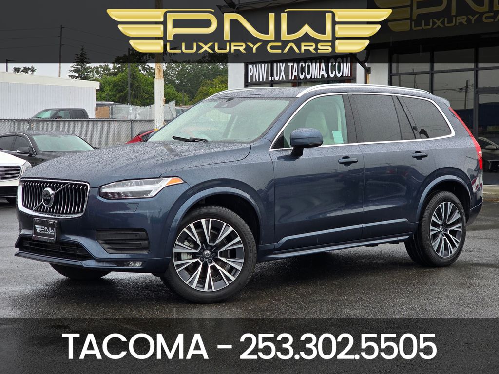 2022 Volvo XC90 T5 Momentum AWD