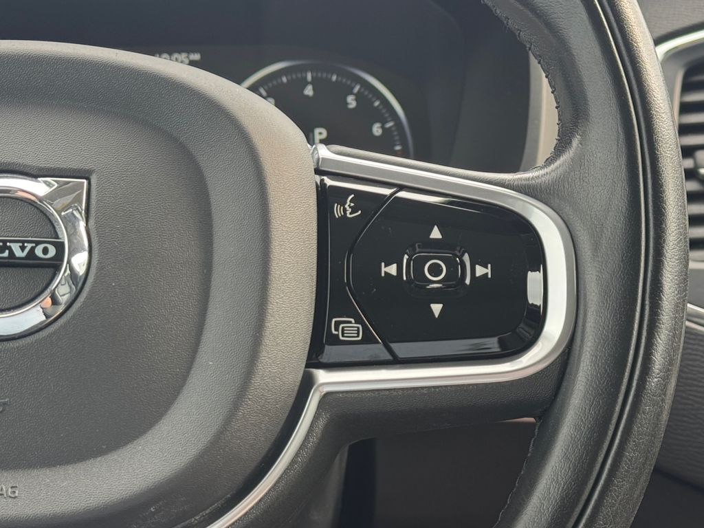 2020 Volvo XC90 T6 Momentum Black at Subaru and VW of Moon Township