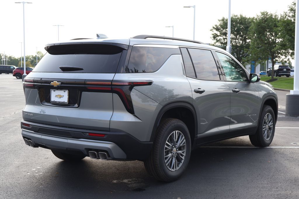 Thumbnail: 2027 Chevrolet Traverse - 8